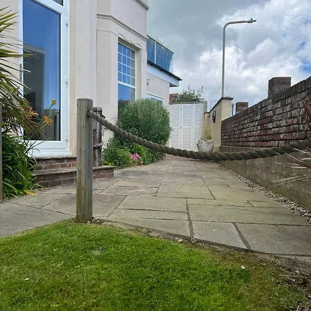 Chic Coastal Apartment Bexhill-on-Sea Exterior photo